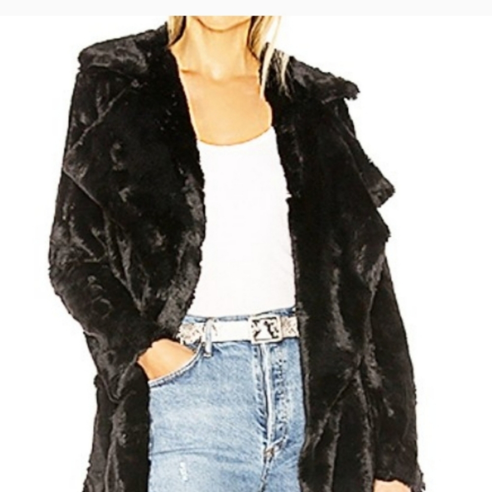 ⚜Lovely Faux fur coat⚜